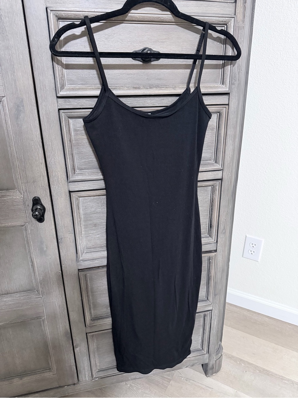 Everyday Black Spaghetti-Strap Midi Dress